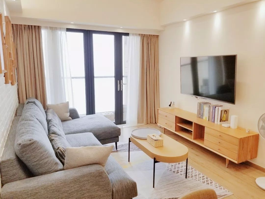 22个原木风客厅，越看越温馨装修效果图片_16