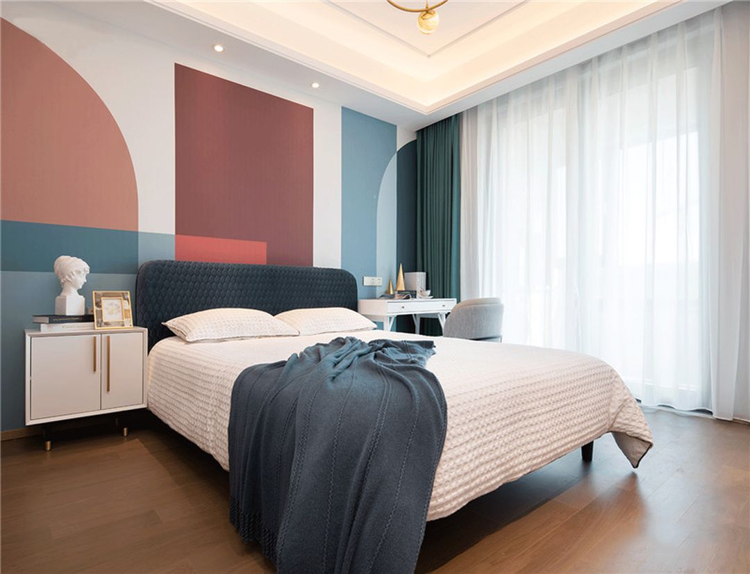 18个现代温馨卧室搭配，卧室够暖才有家的感觉装修效果图片_15