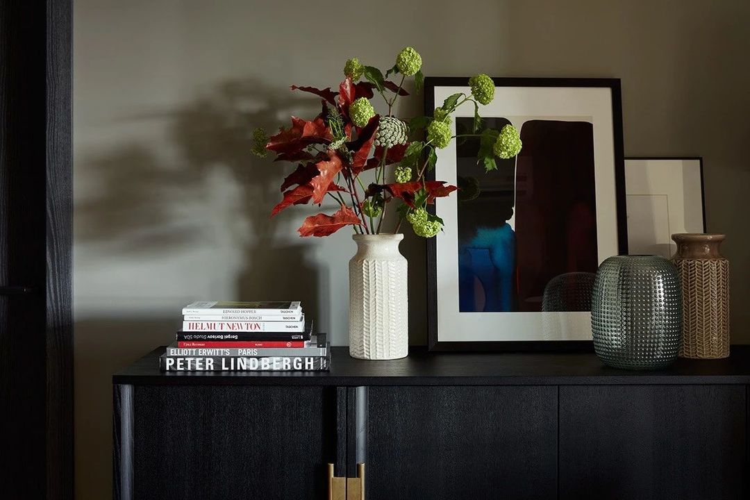 营造轻奢之美！88㎡高级灰风格气质公寓设计装修效果图片_12