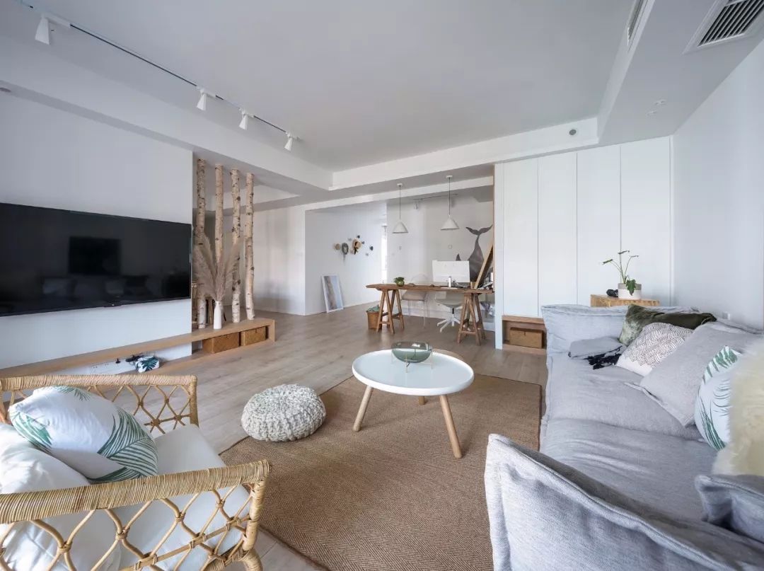 22个原木风客厅，越看越温馨装修效果图片_9