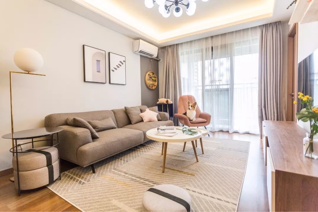 22个原木风客厅，越看越温馨装修效果图片_22