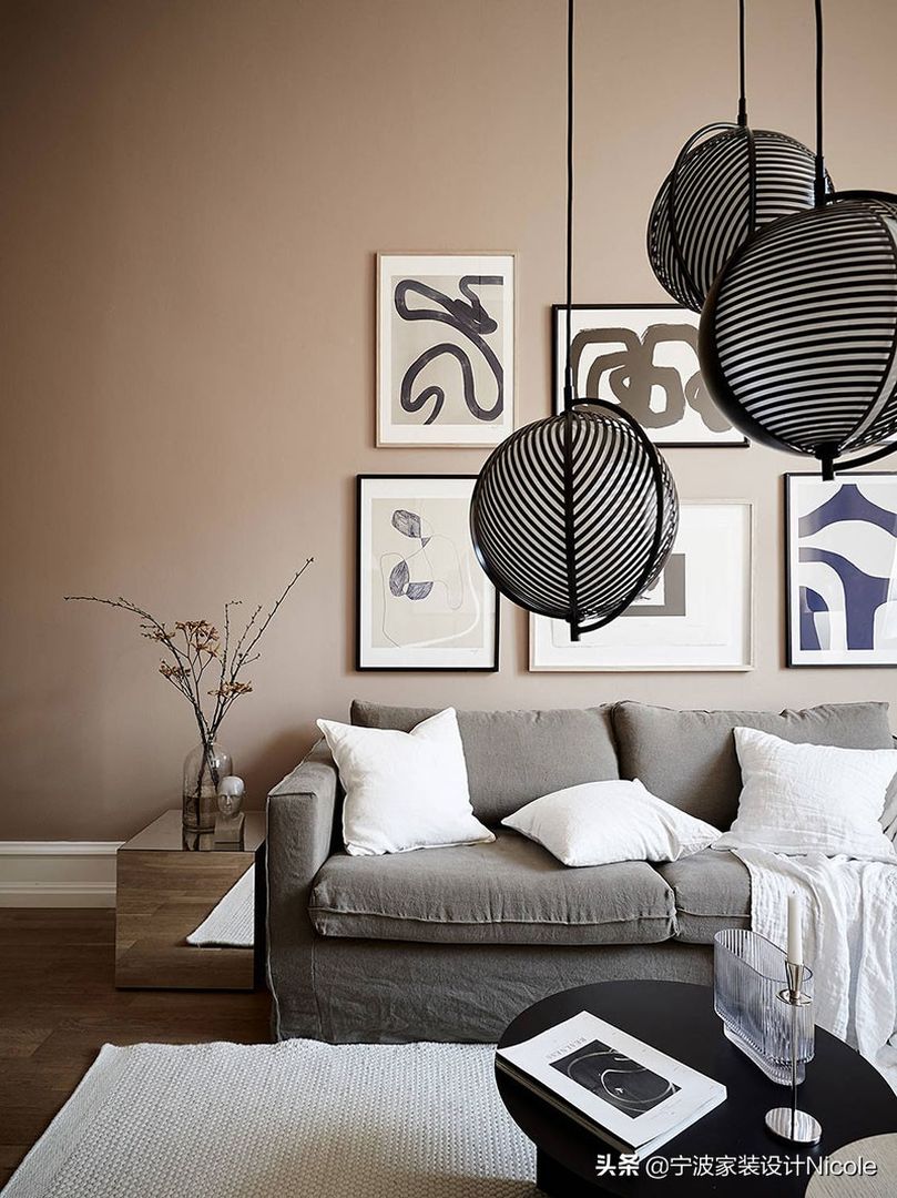 北欧莫兰迪色系的2室小户型公寓装修效果图片_2