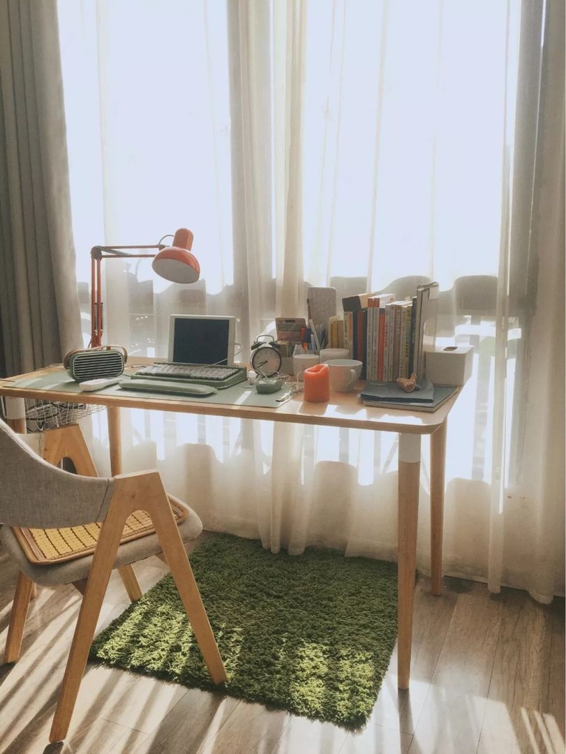 23张小户型简约书桌搭配设计，房间小可以参考装修效果图片_22