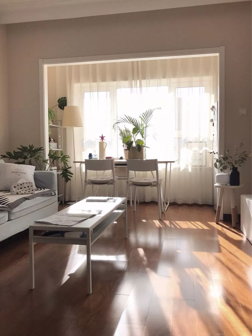 21张阳台纳入客厅设计，搭配好让客厅更加宽敞舒适装修效果图片_10