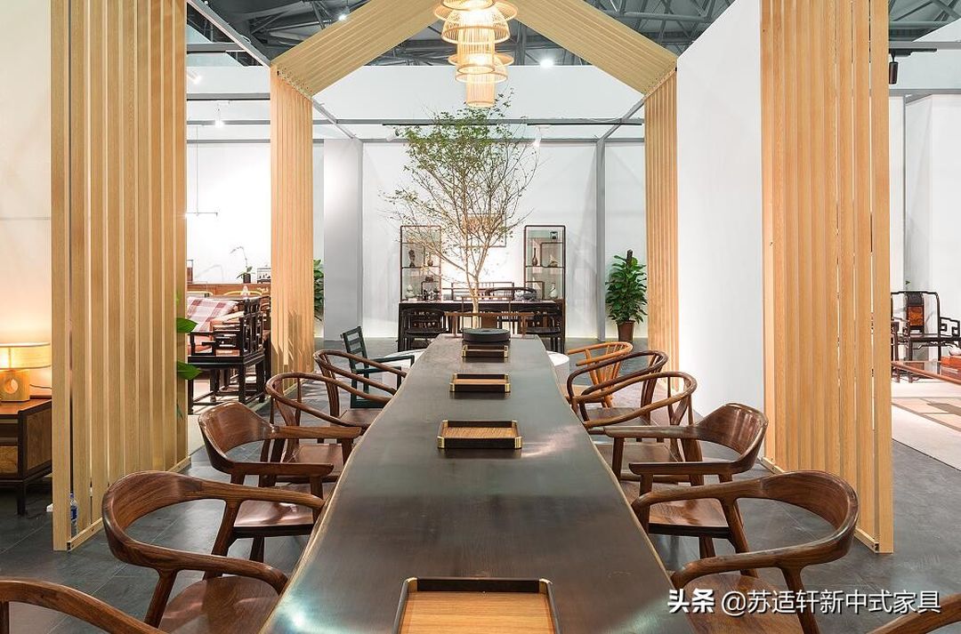 新中式展会空间 实木家具，添染明媚、灵动之气装修效果图片_2