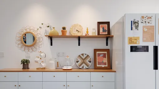 122m²仅用28万打造耐看北欧风，橘粉色沙发墙搭配原木色家具完爆外网美图。