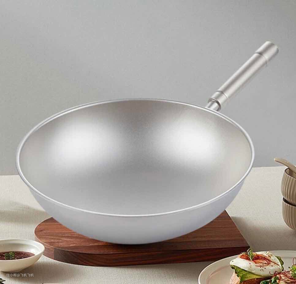 不粘锅?麦饭石锅?生铁铸铁钛一文说透所有的炒锅!(图16)
