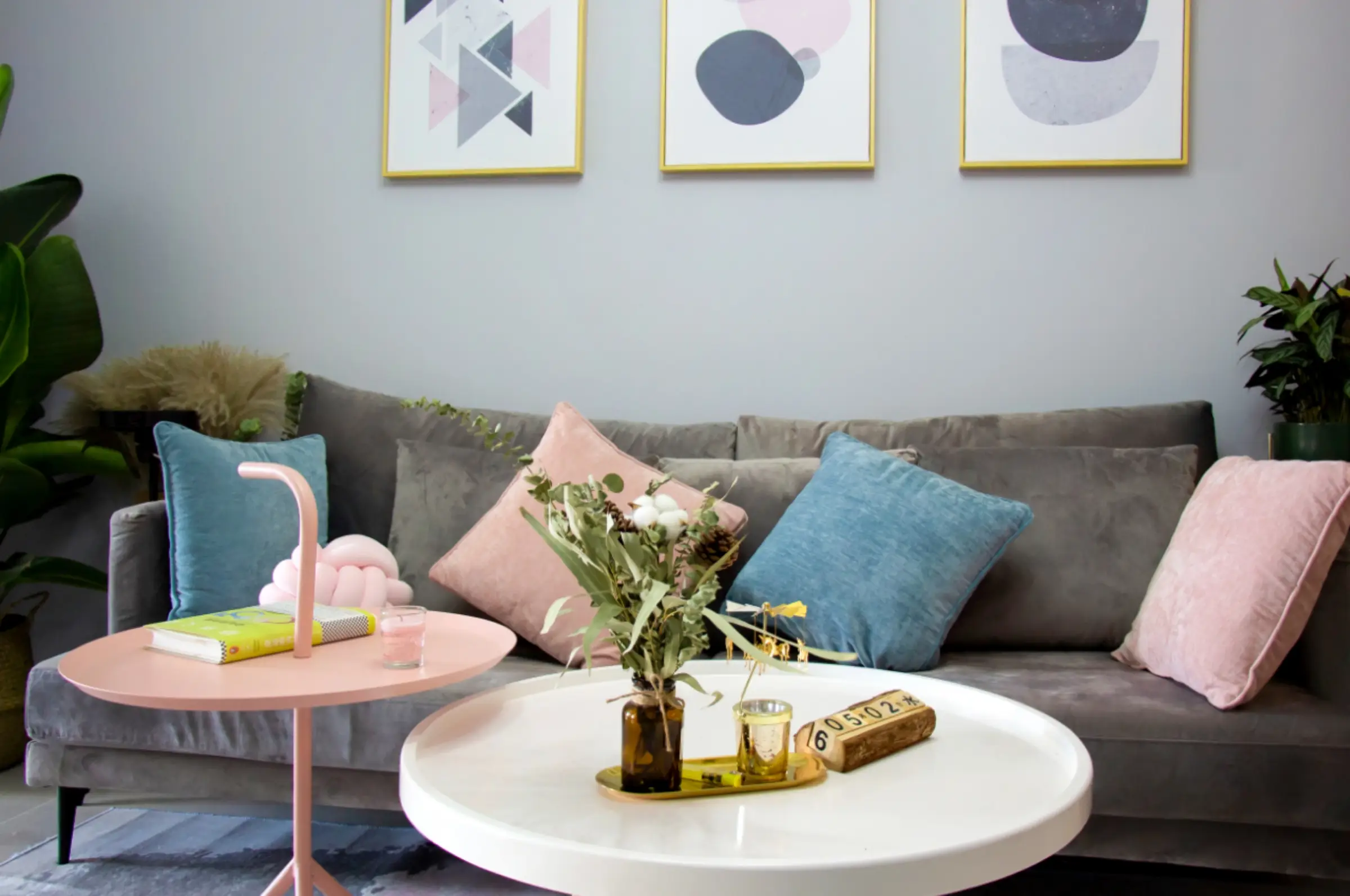 Ins感北欧风清新客厅，乳胶漆颜色怎么搭图片_2