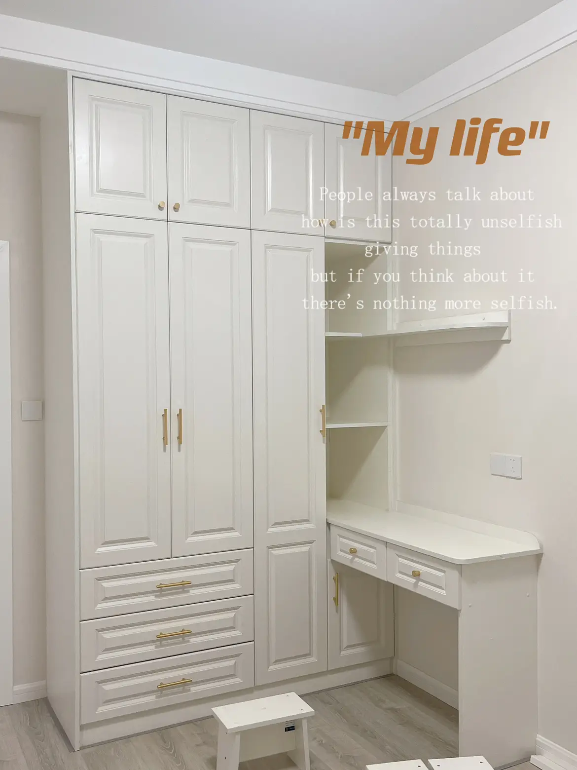 我的奶油温馨卧室大家看看布置怎么样图片_3