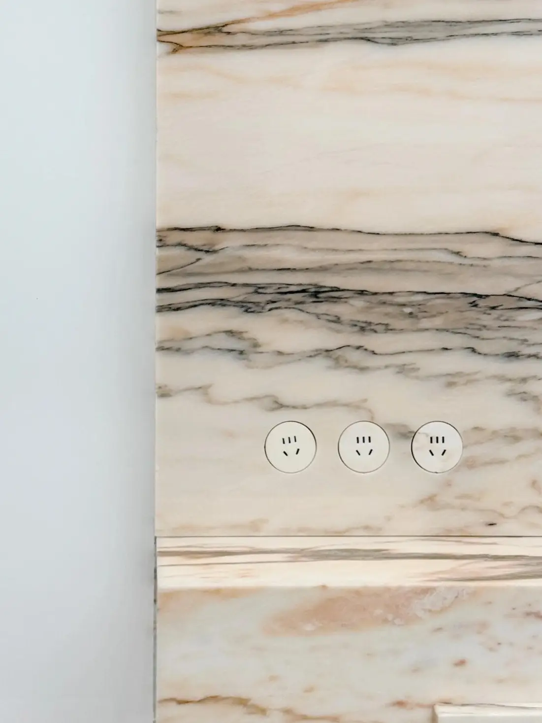 分享¦嵌入式极简插座 完美隐身专治强迫症图片_1