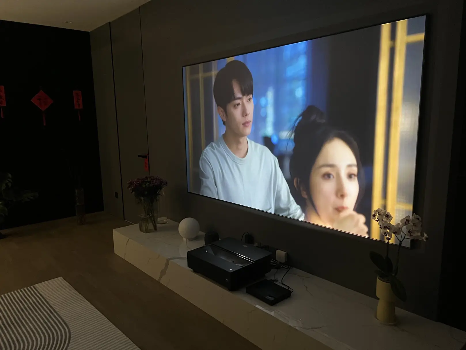 在家看电影爽翻了图片_7