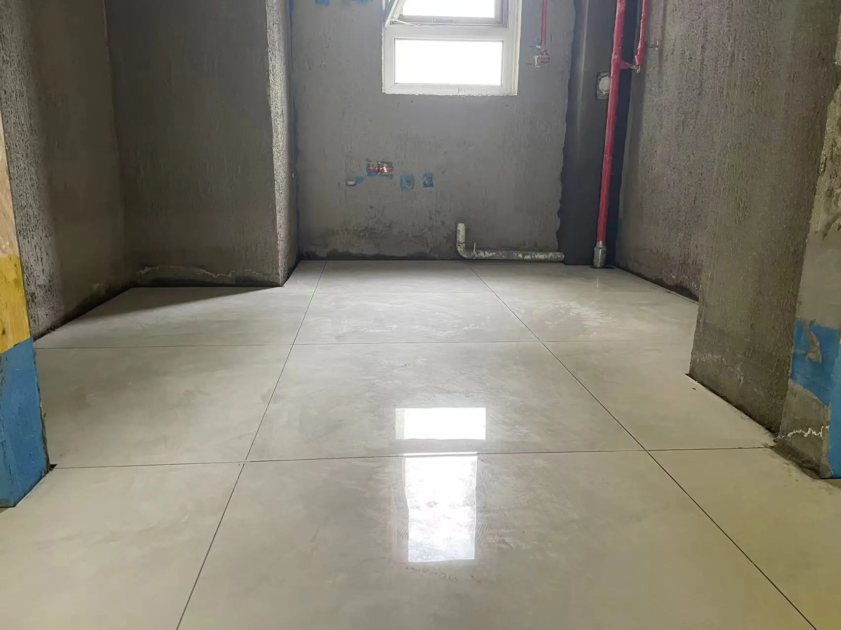 工地实拍｜瓷砖铺贴中图片_4