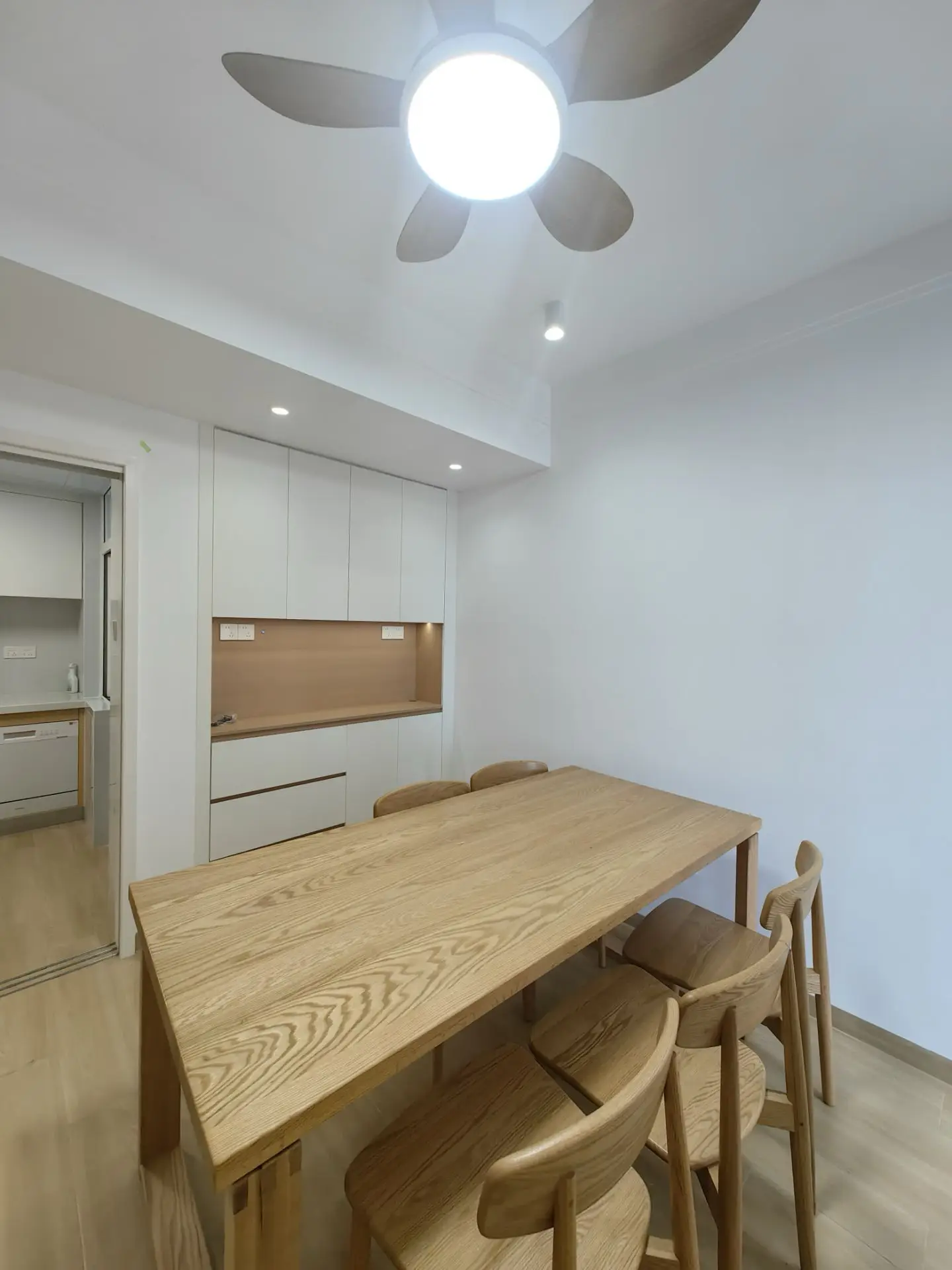 翻新自建房大平层原木风高级餐厅收尾展示！图片_5