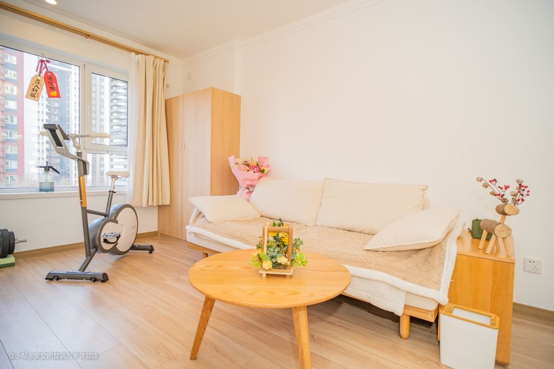 温润自然的原木风设计普通人暖心舒适的家(图2)