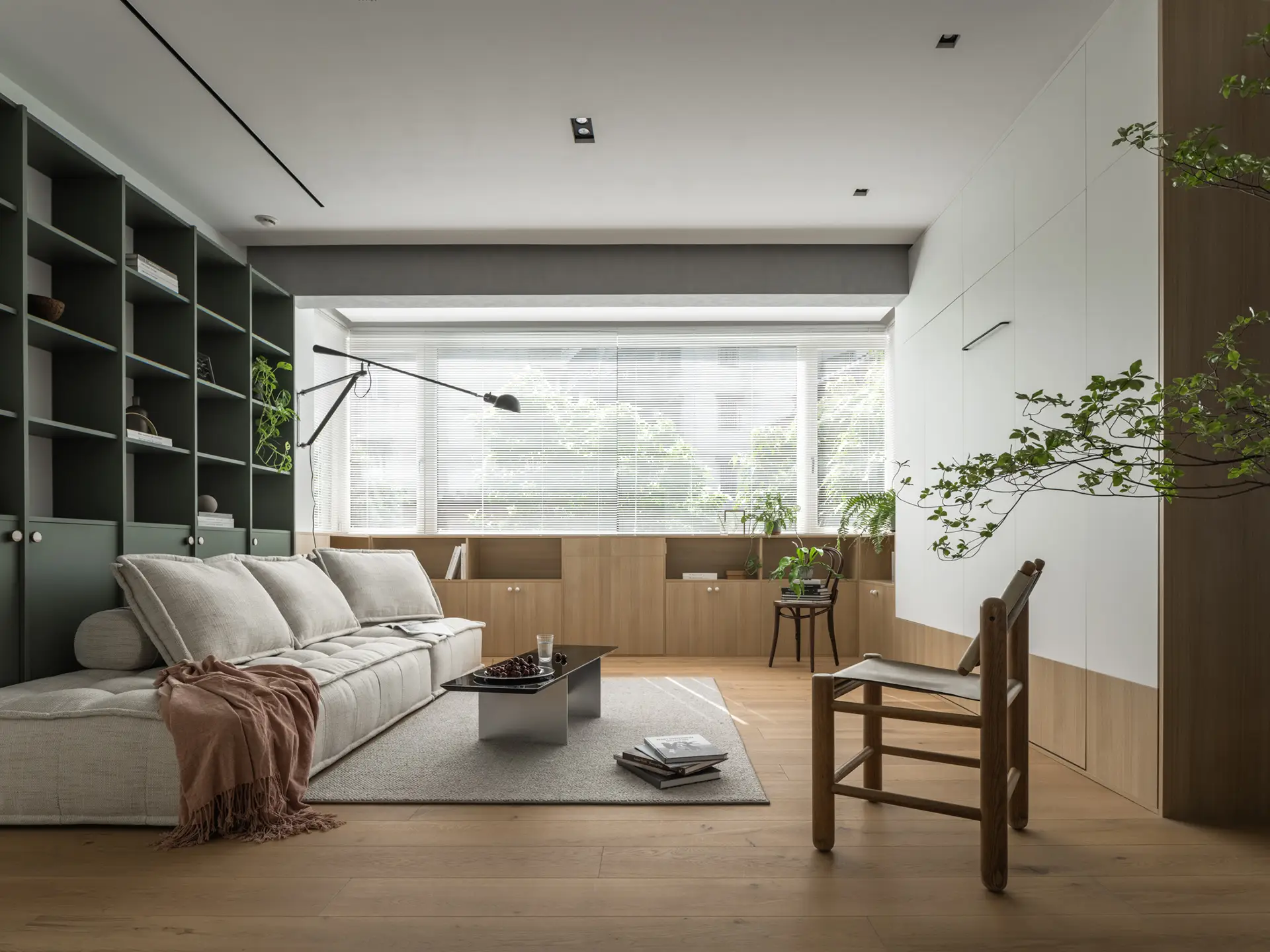 小户型原木风客厅，空间虽小细节不少！图片_1