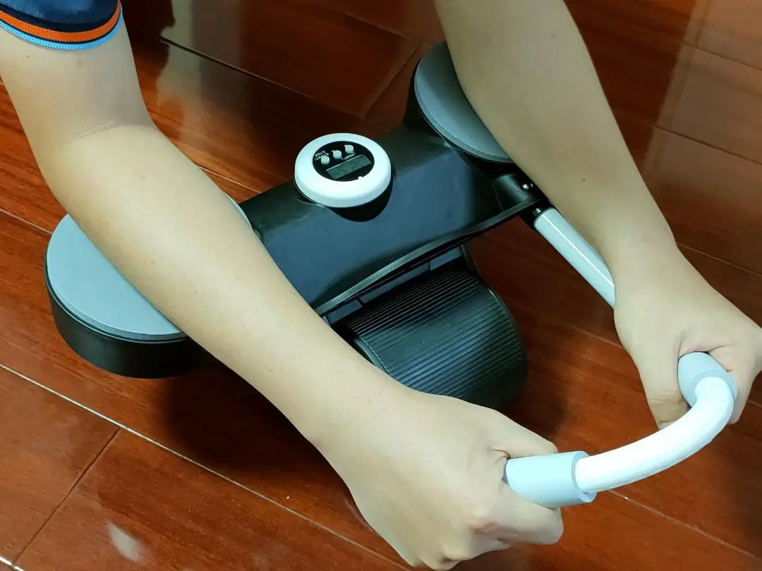 轻松易上手，健腹不求人！莫比肘撑健腹轮图片_0