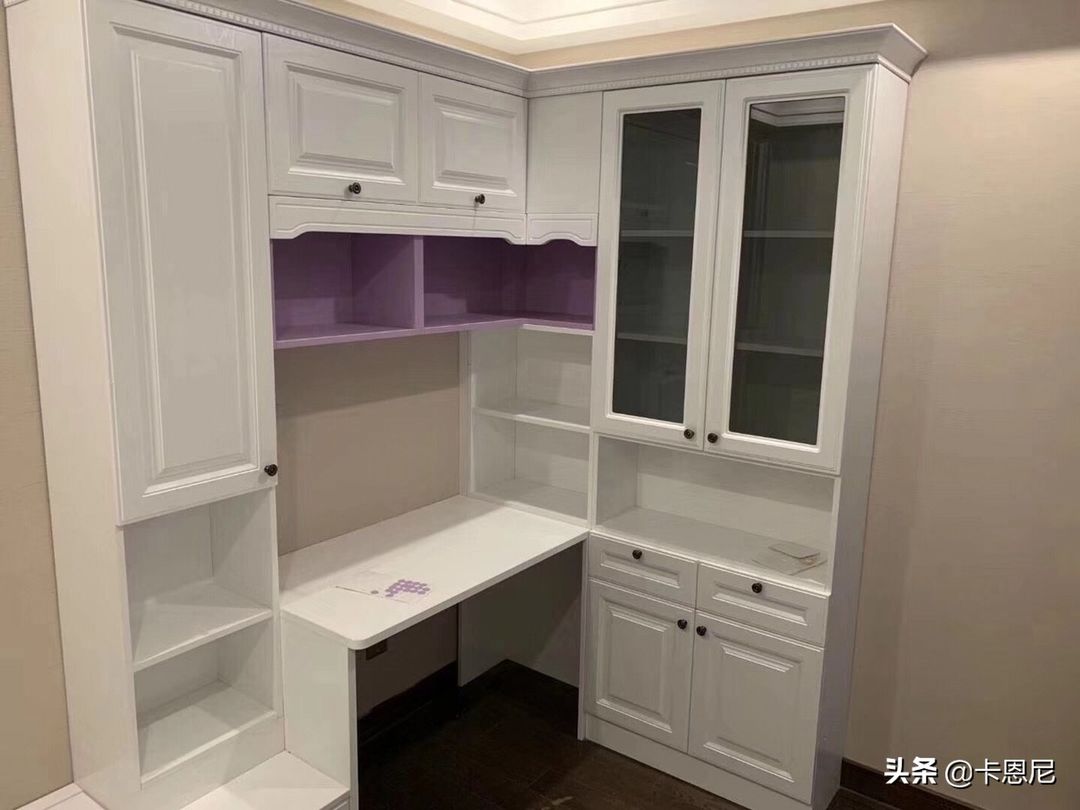 时尚全屋定制家具实拍案例，目前流行跳色搭配，有喜欢的可以参考装修效果图片_5